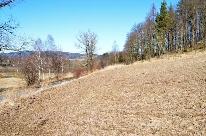 Działka 3100 m²